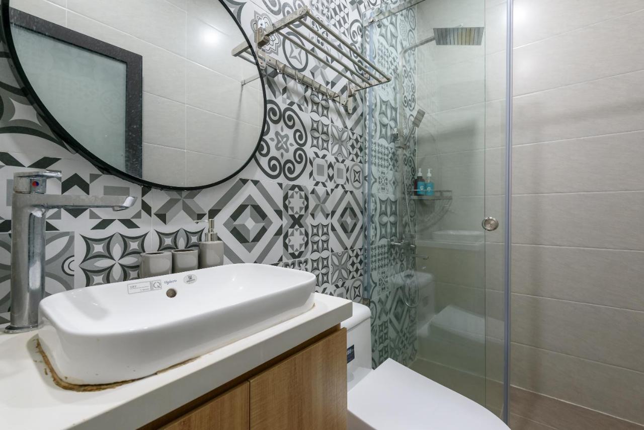 Cozrum Homes - Graceful Corner Ho Chi Minh City Bagian luar foto